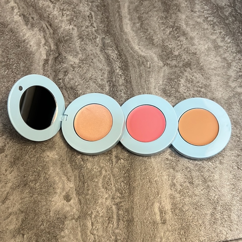 *HP* ALLEYOOP Stack The Odds Blush, Bronzer, and Highlighter Compact Sassypants
